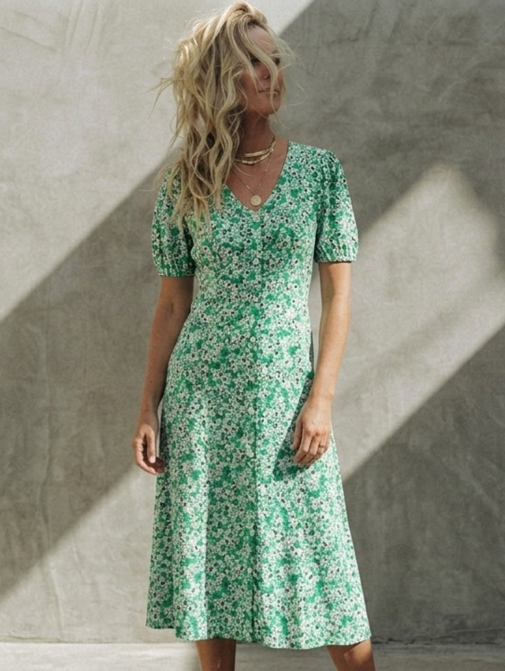 NWT - Fever Kelly Green Floral Puff Sleeve Midi Dress